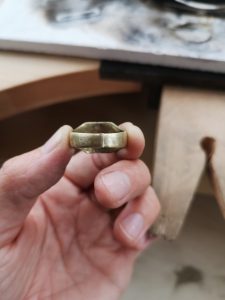 Variant Inefficiënt mengsel Ring vergroten/verkleinen – Hanne Lapere | Edelsmid ° Juwelen op maat °  Workshops